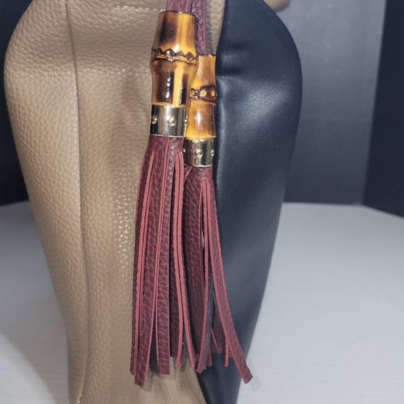 Sondra Roberts Squared Black & Tan Large Tassle Tote Shoulder Zip Designer Bag - Picture 6 of 11